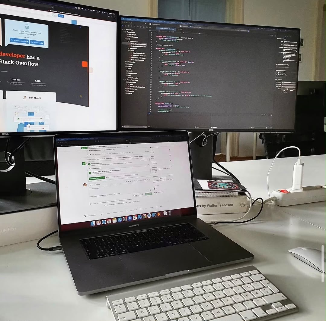 Jonas_techs's tweet photo. One of the many reasons to use Kotlin for making native Android apps, Coroutines simplified async code quite a lot, but you need to get them right! https://t.co/oT187R32kZ
