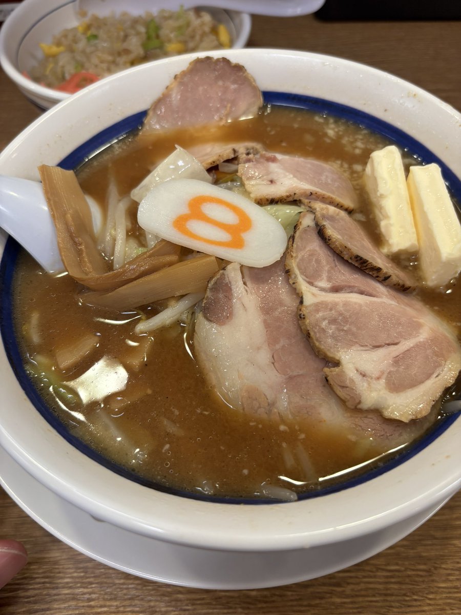 aishida441's tweet photo. 本日は東京。決算の分析を何園かしていますが、現金の収支差額がいくらでたかがとても重要だと考えてます。気になるのは工事費高騰と金利上昇。現金を積立てておかないと何もできない。収支差額を出すために壁になってるのは報酬委託手数料。特に給食と採用関連ですね🙂金沢駅で食す8番ラーメン😊 https://t.co/JvR1MaFnbF