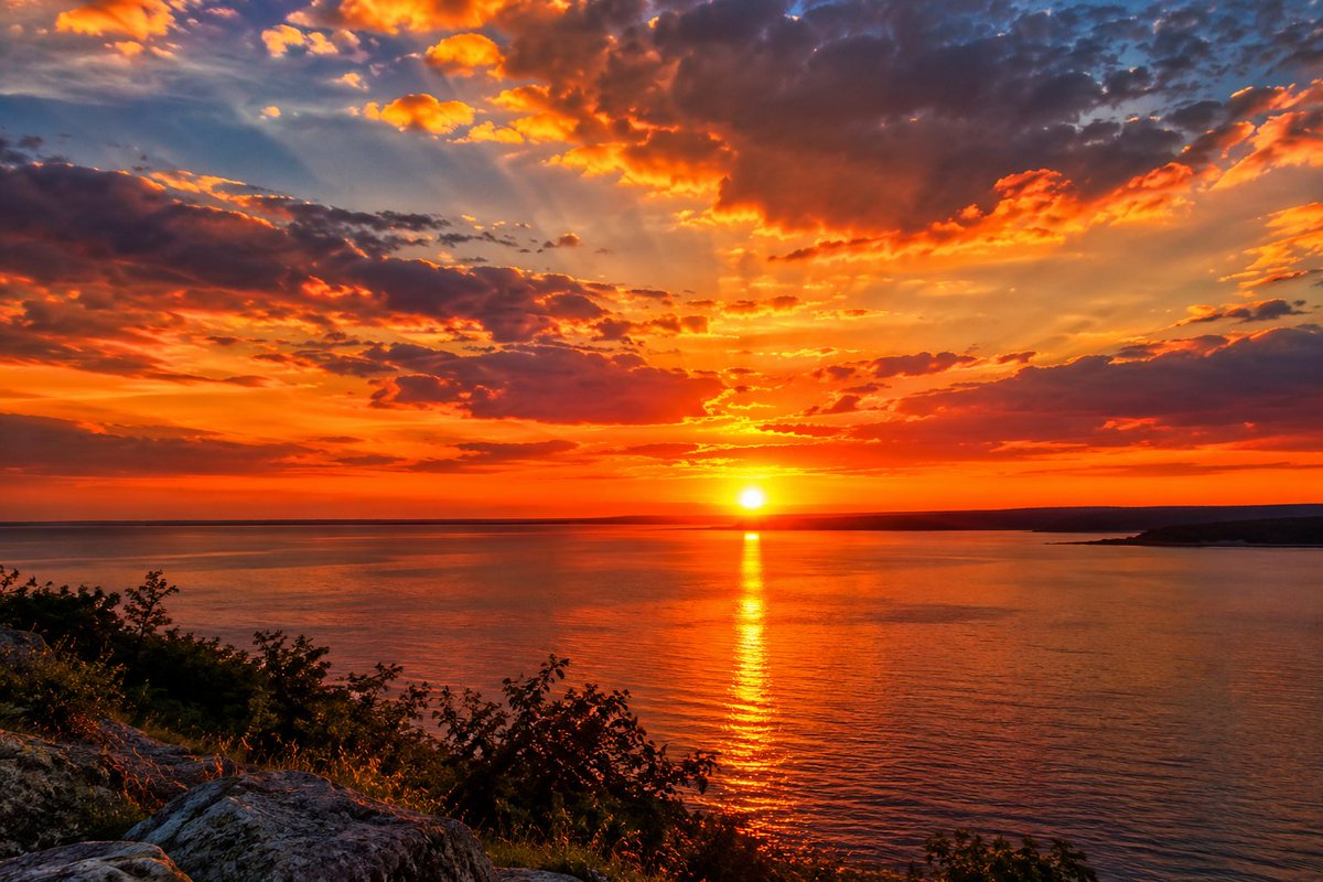 AnneAndrevegte's tweet photo. #SunSet https://t.co/gir4kTBfsz