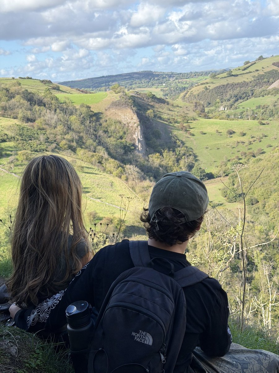 purplebrainfog's tweet photo. i experienced something which i didnt know i longed for, two days ago and it already felt like years since. i thought i was too different to feel the grace of mother nature, and experience it with the love of my life and my friends. i wish i could repay the earth for her kindness https://t.co/y5PEbG3s9P