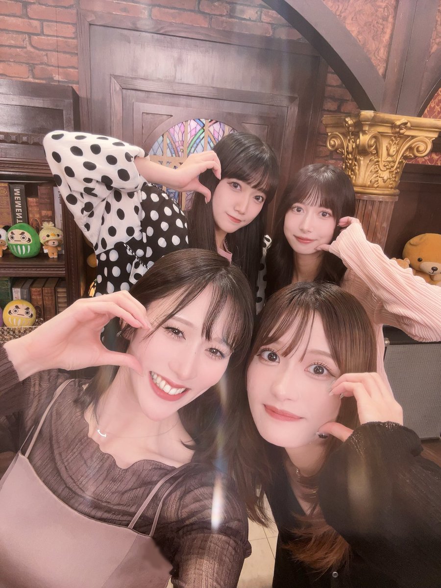 elfinHanafusa_R's tweet photo. おはようございます✨
東京は安定しないお天気です☔️ 皆さんの地域はいかがですか？

お足元に気をつけて😌
今日も一緒にがんばりましょう💛

昨夜の配信ありがとうございました🌸

年末のワンマン #BVTR vol.4で見たい姿や楽曲は　#えるふぃんのはね　を添えてお聞かせくださいね🙂‍↕️💌 https://t.co/S98A1O5FBj