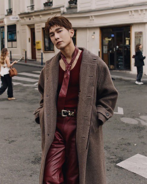 mewsuppasitCNds's tweet photo. Good Mewning my kind boy. Congrats on the @hm event! That rich red look was so bold and effortlessly cool, and your event look was polished and elegant. Loved both! Rest well and enjoy Paris!

MEW X ELIE SAAB HM 

@MSuppasit
#ELIESAABxHMwithMew
#MewSuppasit
#HMThailandxMEW https://t.co/rMibnBgWgz