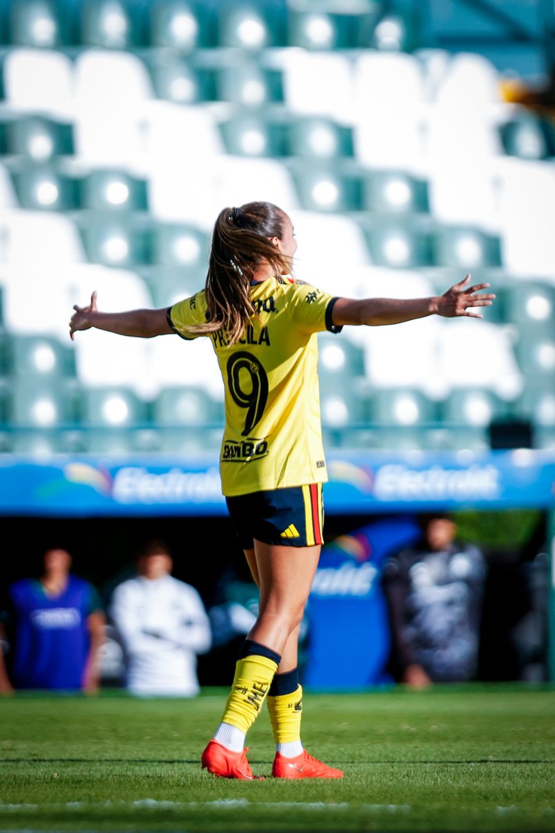 AmericaFemenil's tweet photo. A Águia do Brasil. 🇧🇷🦅💛💙 https://t.co/remm8HooQv