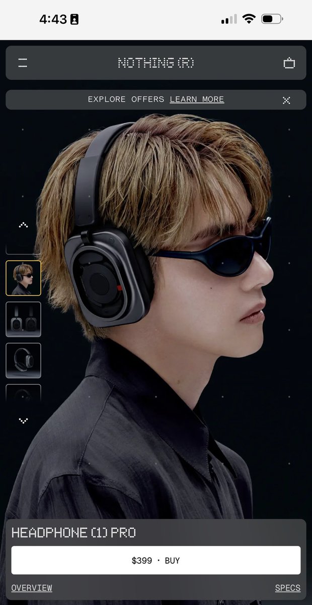 gloss_min_'s tweet photo. WOHAAAA KIM TAEHYUNG for nothing 🎧 https://t.co/97Tcsycv43