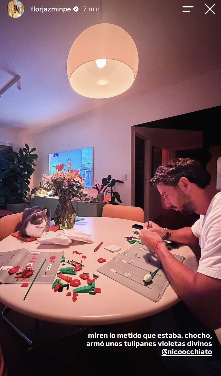 occhiaminofcial's tweet photo. podrán tener un novio que pinta mándalas y arma legos con vos? (quizás un poco obligado pero feliz kjjj) 😘 😉 https://t.co/39TndC9Siv