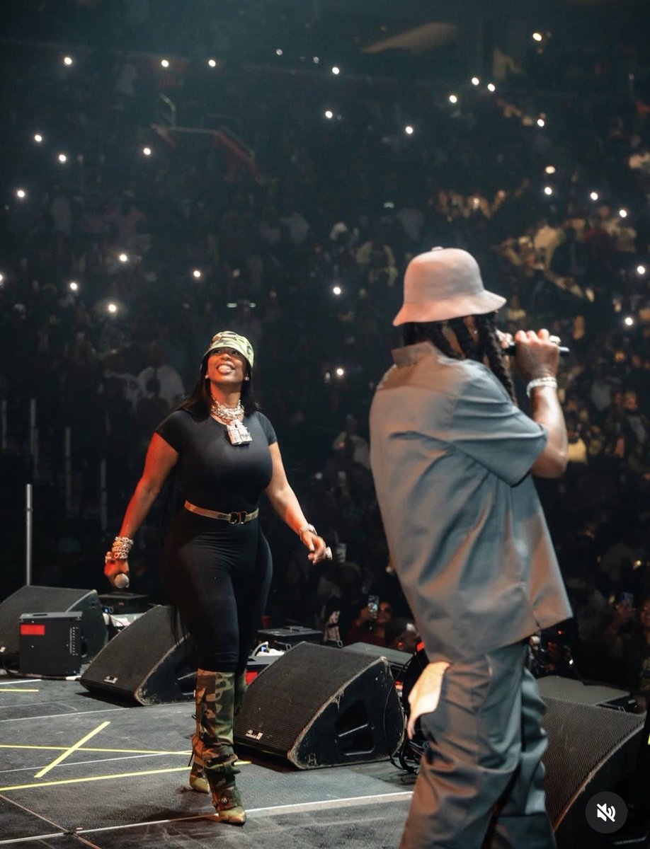 kashdoll's tweet photo. I had a chance to hit the stage with some legends!!! I had a fucking time 🔥🔥🔥🔥 i felt like a lil girl again!!! https://t.co/POVi9t3tZO