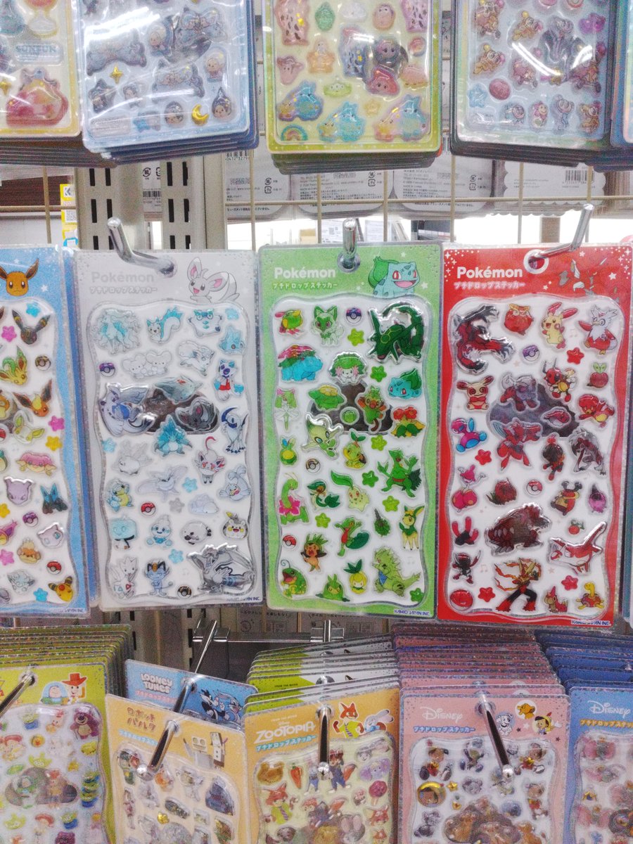 seibunkantoyoak's tweet photo. ポケモンのプチドロップステッカー、かなりそろっています。これだけあるとどのポケモンにするか迷います・・・。 https://t.co/D94a5EvWkw