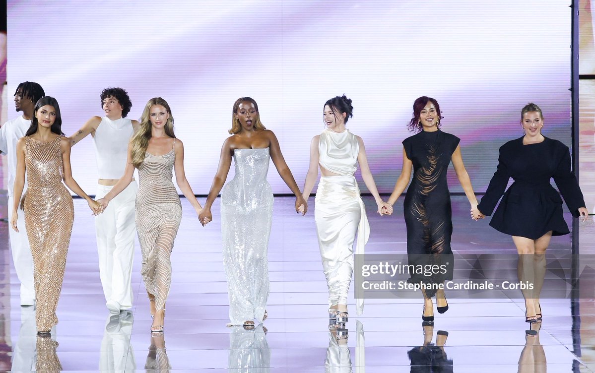 beckyfreen_K's tweet photo. Queen B ✨

REBECCA LE DEFILE LOREAL PARIS26
#LeDefileLOrealParis2026xBecky
#beckysangels https://t.co/VxvFBSirFy