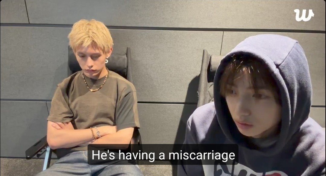 jjuncoer's tweet photo. Cortis weverse lives random screenshots https://t.co/XDCP7ocNi0