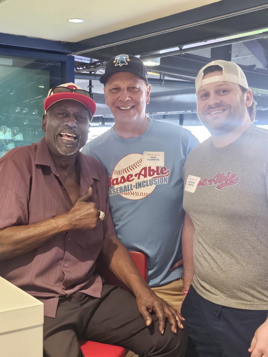 TVlahovic52's tweet photo. Congrats to our friend Gary "Sarge" Matthews Sr inducted Negro League Baseball Hall of Fame! Great ballplayer, even better person! @Phillies @MLB_PR @NRMedia50 @SOLsports @MLBNetwork @books4athletes @A_Hovic37 @NhslionsB @SpOBaseballMove @Base_able https://t.co/DidTaEAtoG