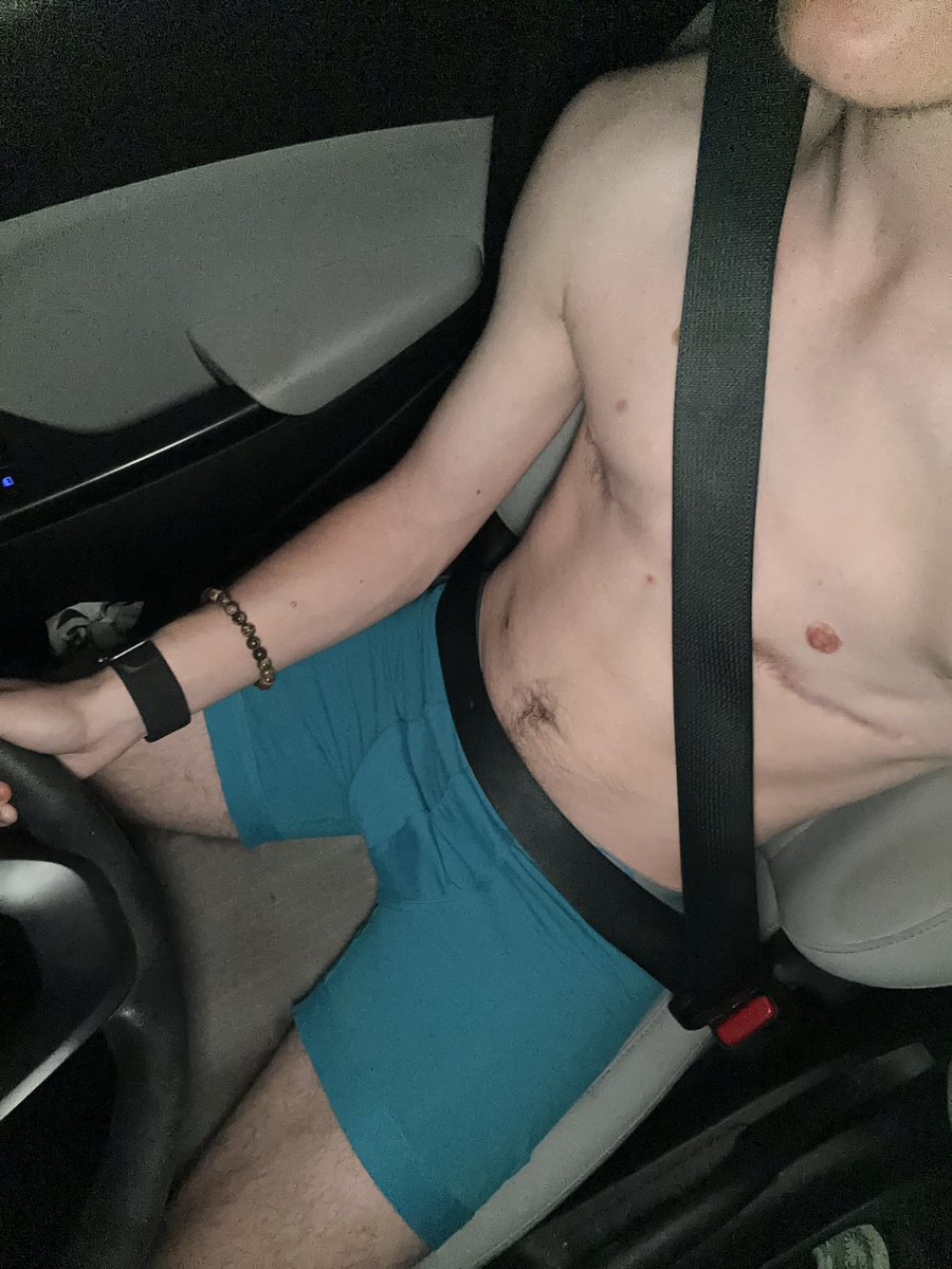 ShaneFtM32's tweet photo. Driving just in my boxers

#ftm #nudist #public #transgender #trans #boypussy #boxers https://t.co/IqT3tRUPpX