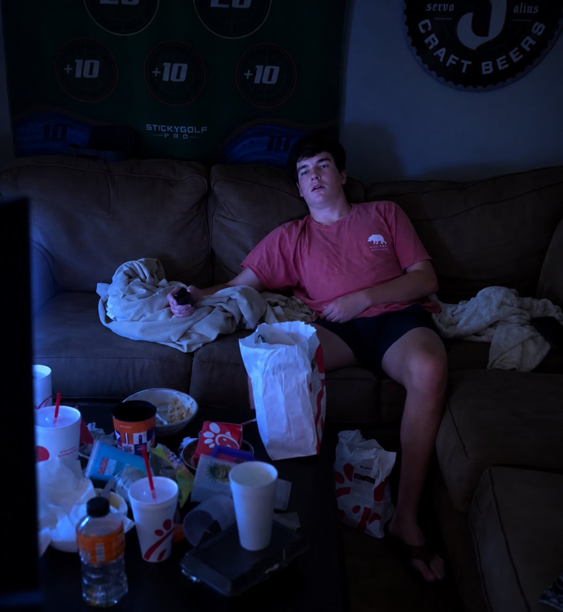 RDGIX's tweet photo. Average Monday night https://t.co/n2VfVVFUbl