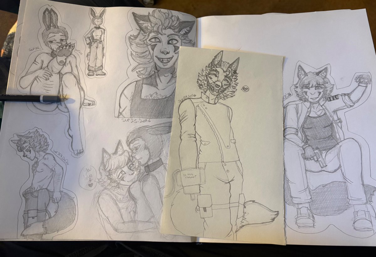 thetiredsi's tweet photo. What it looks like when I focus on a favorite. .w. (Censored cuz originally posted to Tumblr and I don’t feel like taking the pictures again lol.)
#renhana #btd #tpof https://t.co/uATbiI63dS