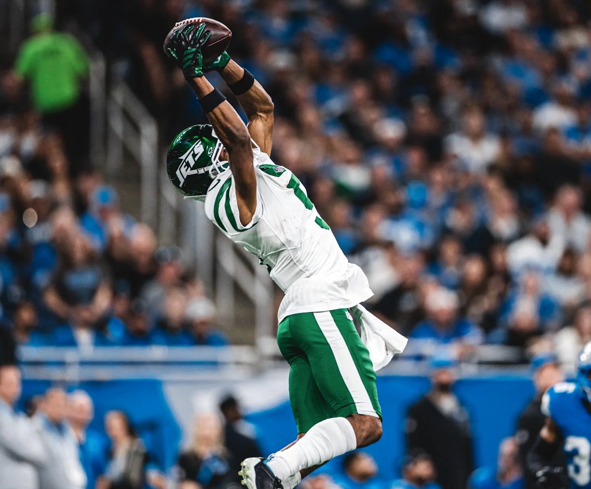 szantz's tweet photo. Garrett Wilson is on pace for 117 rec/1,377 yds/11 TD

WR1 👑 https://t.co/hsahVLQdxE