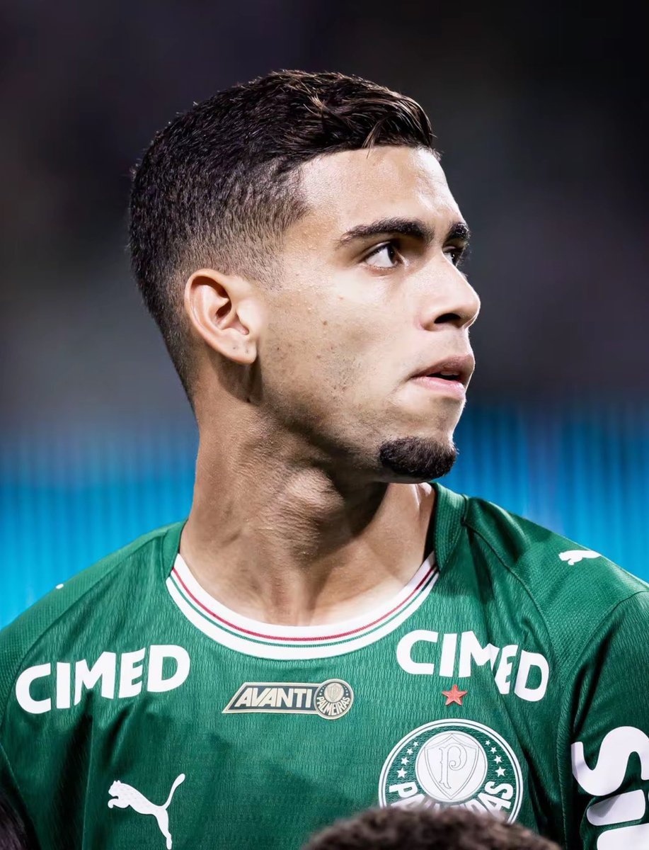 transfernewstn_'s tweet photo. Palmeiras encaminha a renovação de Arthur. Acordo inicial iria até 2029. Agora, vai até 2030.

#Arthur #Palmeiras https://t.co/gtjgpXnPxI