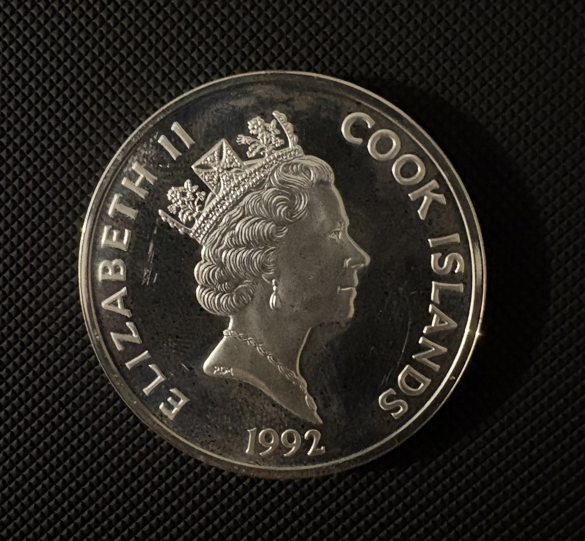 RZCARDSUPPLY's tweet photo. 1992 Cook Islands 50 Dollars .925 Silver Proof Coin 500 Years Of America KM#200 https://t.co/hkRMns8YTB #eBay via @eBay  #Numismatics
 #CoinCollecting
 #CoinsForSale
 #SilverCoins
 #GoldCoins
 #Bullion
 #RareCoins
 #WorldCoins
 #CoinCollector
 #PreciousMetals https://t.co/5W0Ez3sOjH