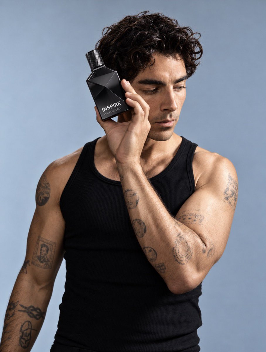gingerfoutleyyy's tweet photo. Joe Jonas for Kenneth Cole Inspire. https://t.co/5AW90EWNdn