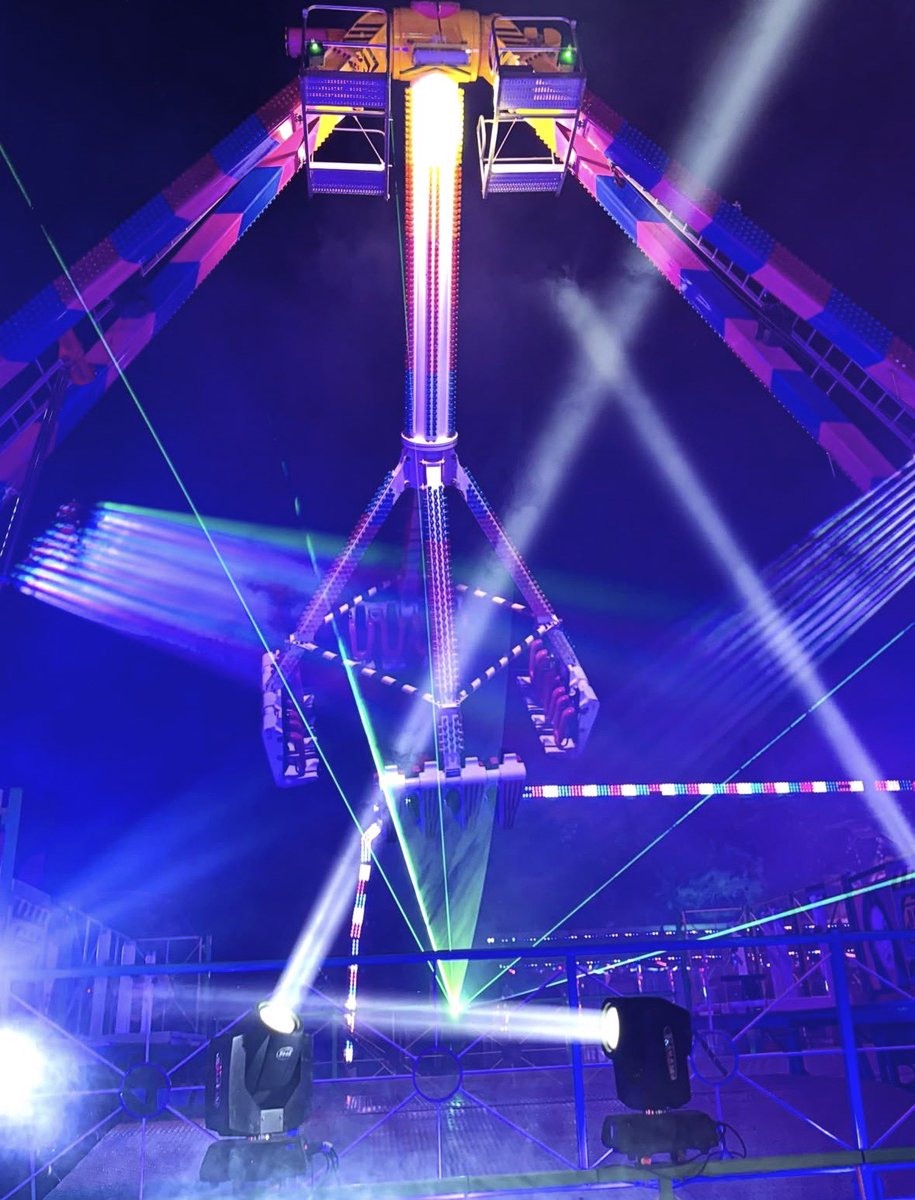 Jayphoto1993's tweet photo. 📸 Visit to the fun fair tonight in Peterborough @peterboroughtel #Funfair #FunfairPhotography https://t.co/Doqx0yHDV9
