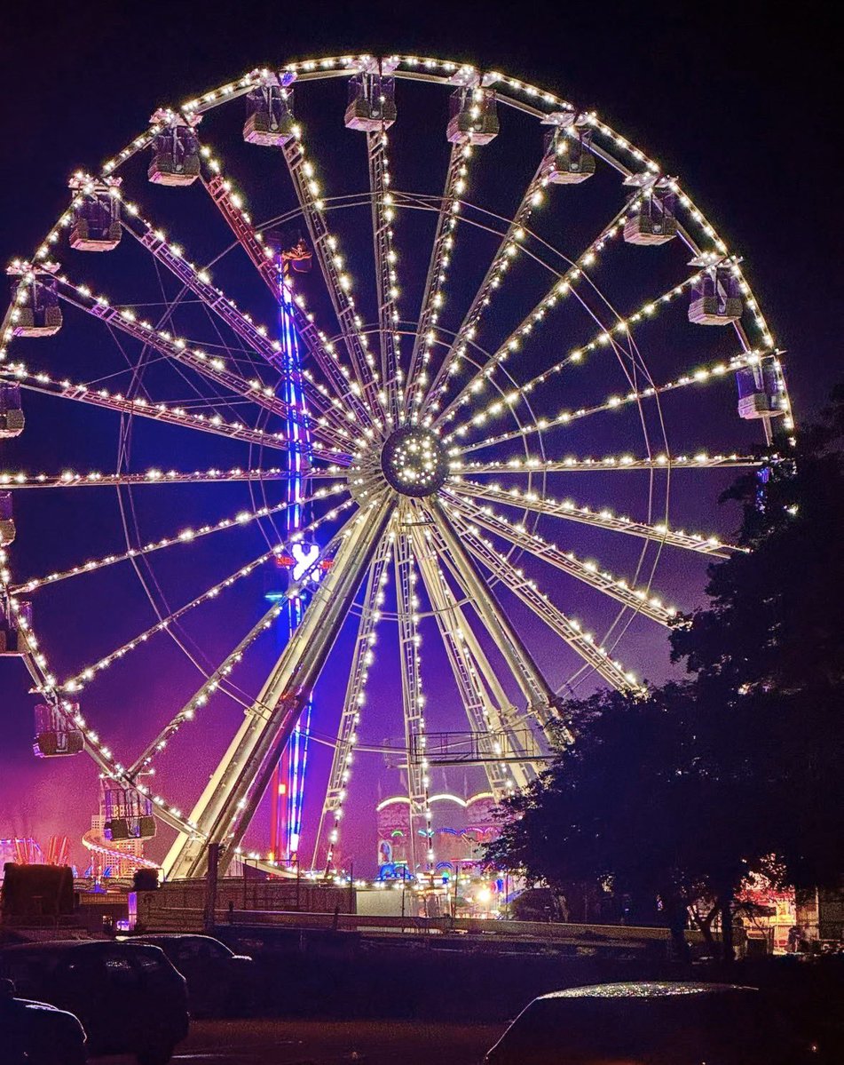 Jayphoto1993's tweet photo. 📸 Visit to the fun fair tonight in Peterborough @peterboroughtel #Funfair #FunfairPhotography https://t.co/Doqx0yHDV9