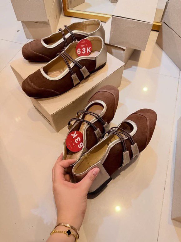 hpdjzz_'s tweet photo. AKU SPILL DI SINI YA! 😭👇
Caranya chat admin, kirim foto model yang kamu incar, cek stok, kalau ready langsung checkout deh! Gampang banget✨

🖇️ https://t.co/Yo8KJHBMcU https://t.co/NAQl34TZHv