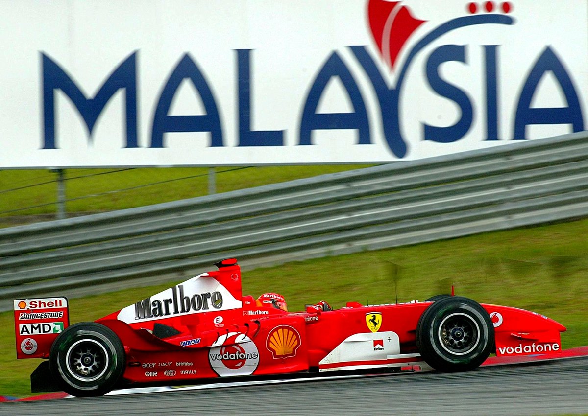 F1Freme's tweet photo. Michael Schumacher 🇩🇪 Na Ferrari F2004M no GP da Malásia - Sepang 🇲🇾 2004
#F1 #BahrainGP #F1Freme https://t.co/72fVeGZTMH