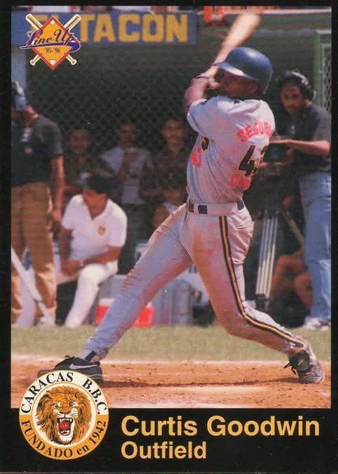 JulioGabrielRB's tweet photo. Curtis Goodwin jugó con los Leones en la temporada 1994-95
En la ronda regular jugó solo 17 juegos y bateó .400 con 5 bases robadas.
En el Round Robin en 14 juegos se robó 11 bases y bateó para .306 de AVE, En la final (Vs, Zulia) en 6 juegos se robó 6 bases y bateó para .375 https://t.co/t76n9utxPs