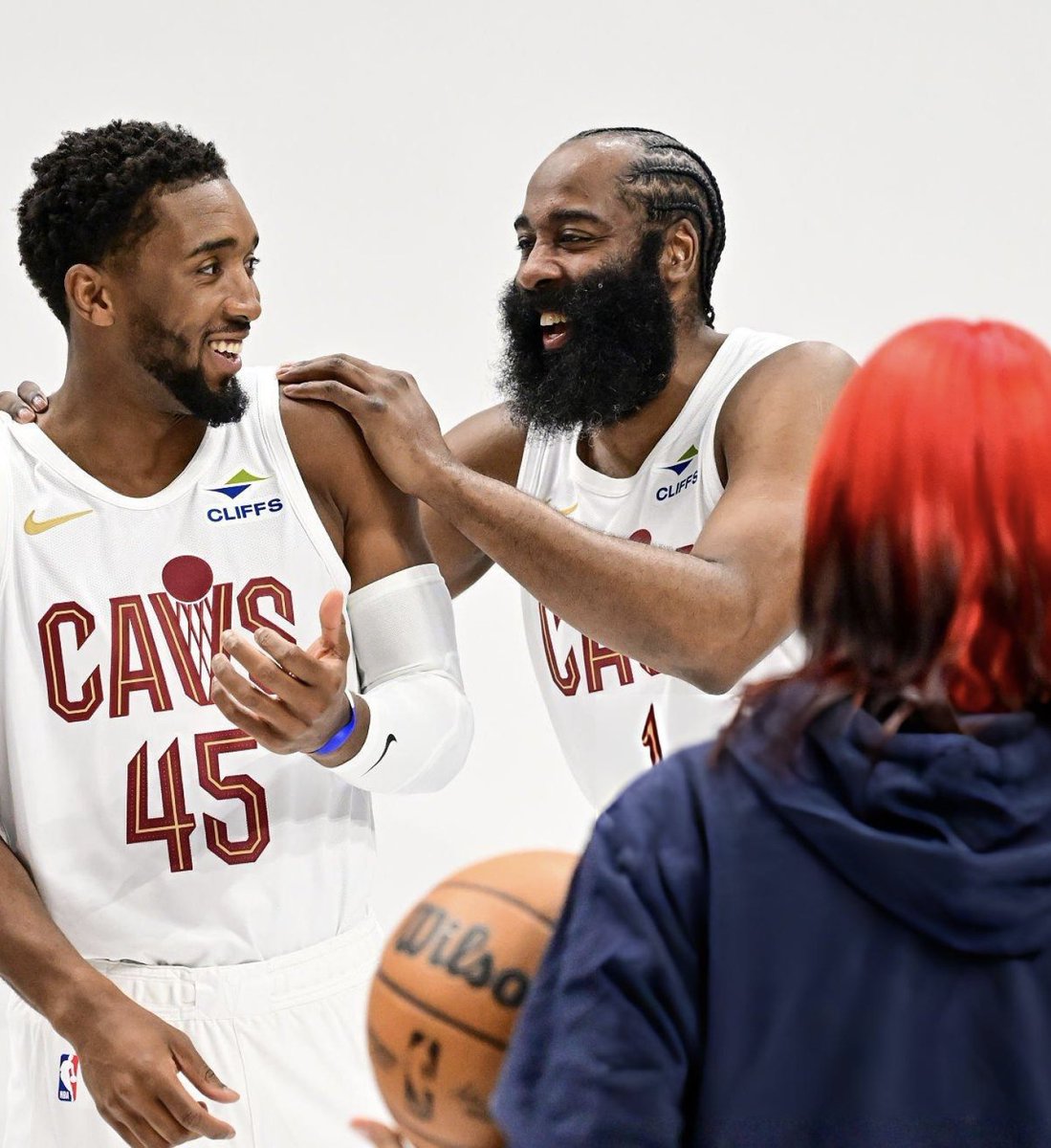 HoodiGarland's tweet photo. Ngl I never knew James Harden had this much personality dawg 😭 https://t.co/Kvn5xoLMp3
