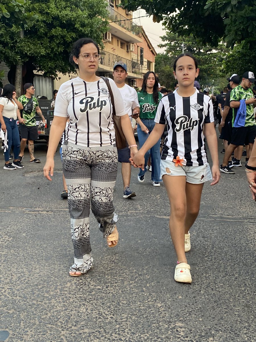 Guma_Media's tweet photo. 🤳🏻🏁👇🏻😎Postales de hinchas del Gumarelo! https://t.co/jUSjWeF6ND