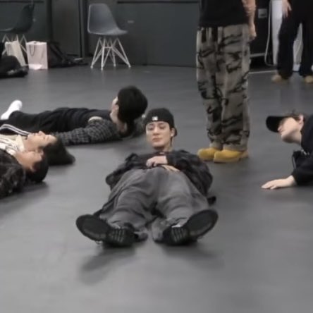 urmydream0's tweet photo. 졸기탱ㅋㅋ https://t.co/DHqMYtiQIe