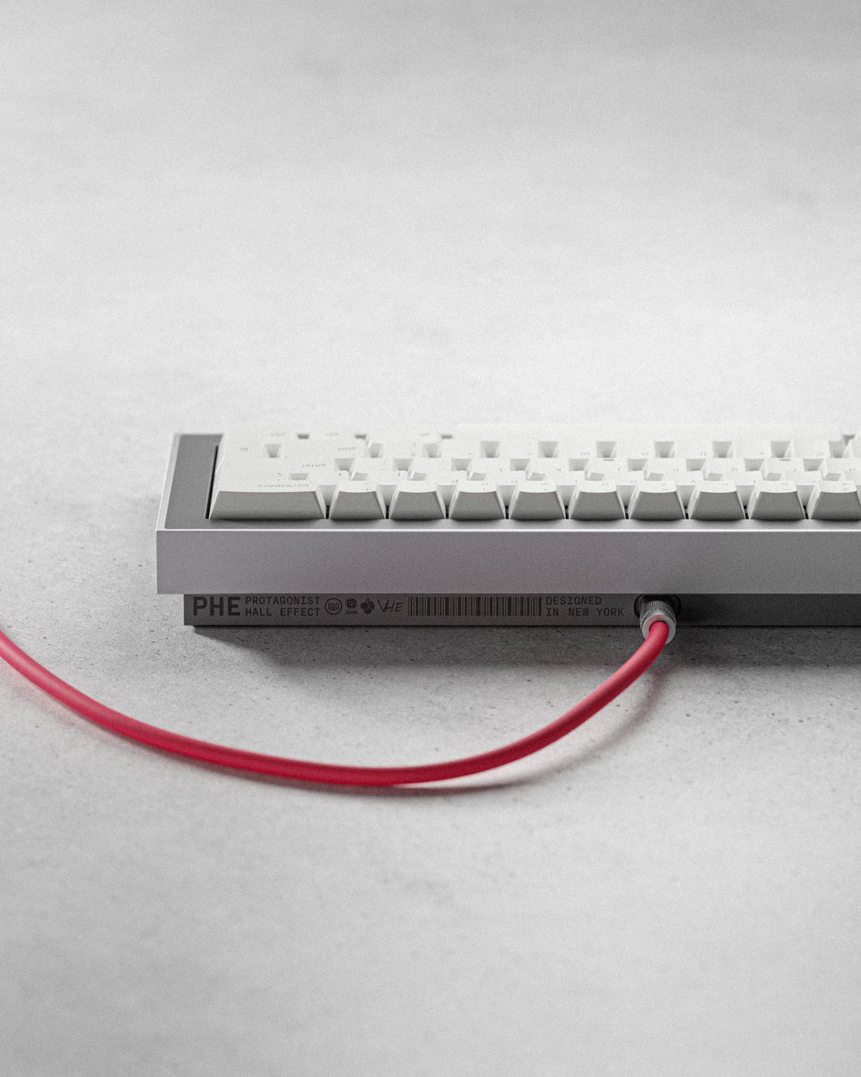 WiredInStore's tweet photo. The finishing touch.

Our red Soft Touch cable paired with the PHE brings a clean hit of contrast to an already striking setup.

Starts at $16. https://t.co/byJpChkdSP