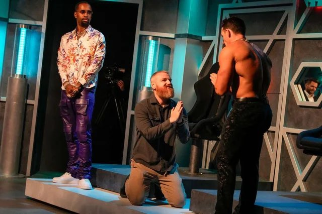 michaelblancato's tweet photo. STILL MY FAVORITE MOMENT ON HOUSE OF VILLIAINS 2!!!
@MrPEC_Tacular
MAKIN
@WestonBergmann
GOT ON HIS HANDS AND KNEES and beg and he wes loses anyways!!! 🤣📷📷 📷 #houseofvillains2 #pectacular #peacock #gopec_tacular https://t.co/pcpidvZSTs