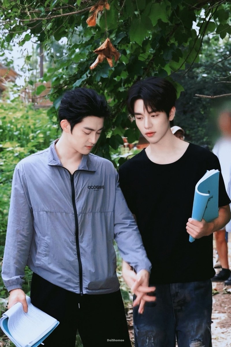 cheseecxke's tweet photo. I MISS THEM 😭😭😭 Yawloh masih selasa dan masih harus menunggu kemesraan gege adek ini buat jumat 😭🤧 MINGLIAAAANG AAAK 😭🫶🏻❤️ https://t.co/IrB0TiArCv