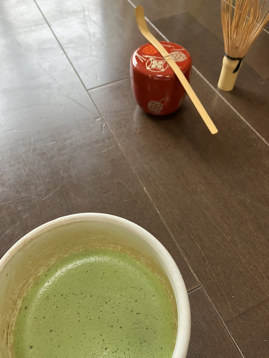 Mdr11wf04bird's tweet photo. 2026.09.29 #朝抹茶　

テーブルに比べて床でのお点前は身体の大変さを少し感じますが、

落ち着きと丁寧な感覚がより感じられるので、やっぱり好きですね。

#茶好連
 #茶道 https://t.co/UsaBUQnZpH