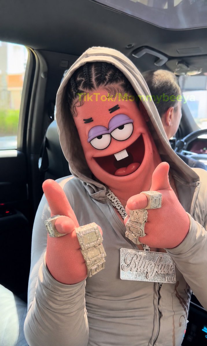 BrivyXo's tweet photo. Chrisean was in blueface car like https://t.co/HCVh04kIyt