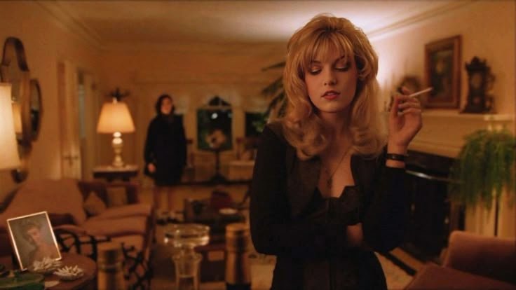 smthingrot's tweet photo. holi ( #booktwt #filmtwt ) 
       ❦ looking for #moots / letterboxd moots!!
    → #promotwt ←
🎞 david lynch, lars von trier, french new wave 
📖 anna karenina, wuthering heights, interview with the vampire
https://t.co/gJ312vIZIC
    ↺ or ♥︎ or 💬 to moots:3 https://t.co/iCLQThVZK7