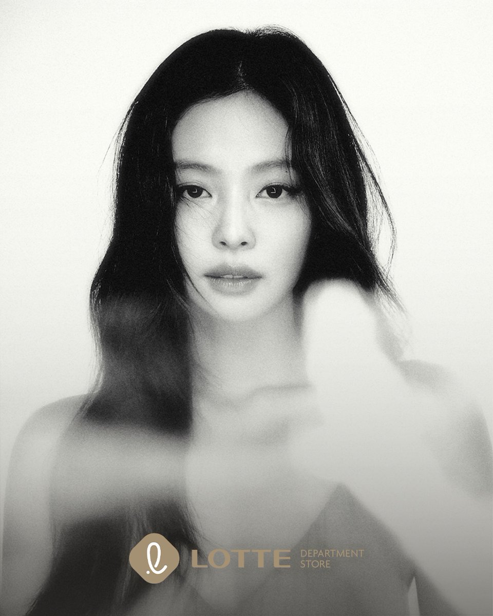 NEWSJENNlE's tweet photo. 📸260929 lotteshopping IG update 

"𝗟𝗢𝗧𝗧𝗘 𝗗𝗘𝗣𝗔𝗥𝗧𝗠𝗘𝗡𝗧 𝗦𝗧𝗢𝗥𝗘 𝘅 𝗝𝗘𝗡𝗡𝗜𝗘

Lotte Department Store’s Brand Ambassador @jennierubyjane

Discover a world of diverse preferences and possibilities with #JENNIE" https://t.co/Cqt3JK2K0r