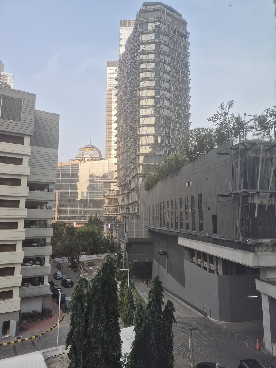helolov3s's tweet photo. oo gini work from SCBD https://t.co/FMcu9ZrsmY