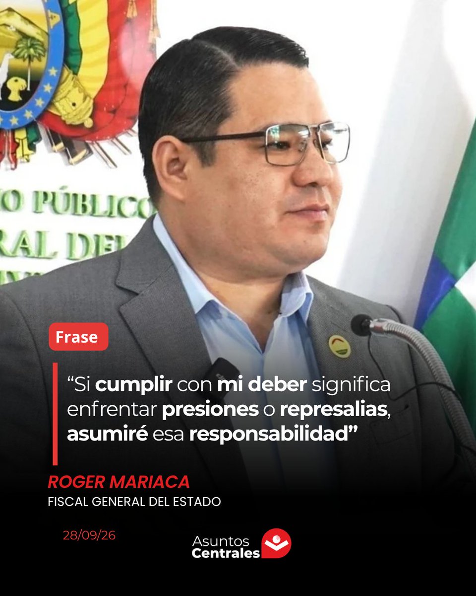 AsuntoCentral's tweet photo. 📷 Frase Destacada | El Fiscal General del Estado, Roger Mariaca, se pronunció tras la revocatoria de su visa por parte de Estados Unidos y afirmó que asumirá las presiones o represalias que surjan por cumplir con su deber.
#AsuntosCentrales #Bolivia #Noticias #fyp #RogerMariaca https://t.co/B600U6zNy8