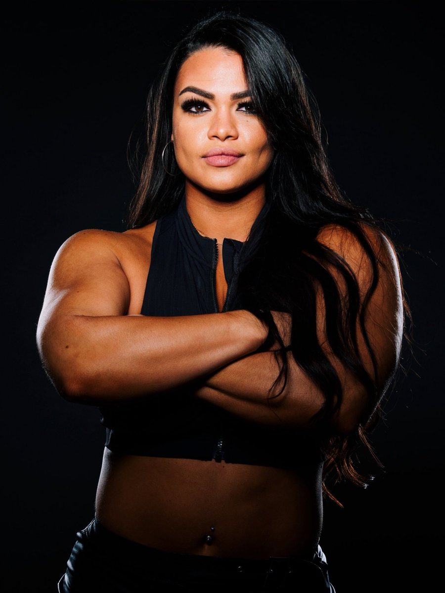 reinavolcan_wwe's tweet photo. 🌋😉

#wwe #wwenxt #reinavolcan #reinavolcán https://t.co/ta0KW7rVlA