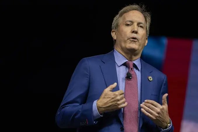 PollTracker2024's tweet photo. #TexasSenate

Texas Attorney General Ken Paxton (R), speaking at an event.

“The criticism has been that I let a child predator out after one day. Well guess what? They served 60 days.” https://t.co/nc4TFp2JKD
