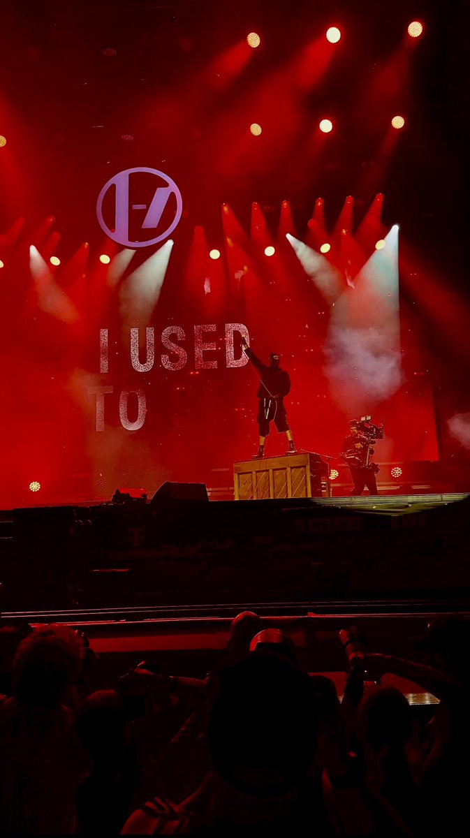 HannahsBayou's tweet photo. some pics i took of tyler at my first tøp show ever https://t.co/egvtNmma8T