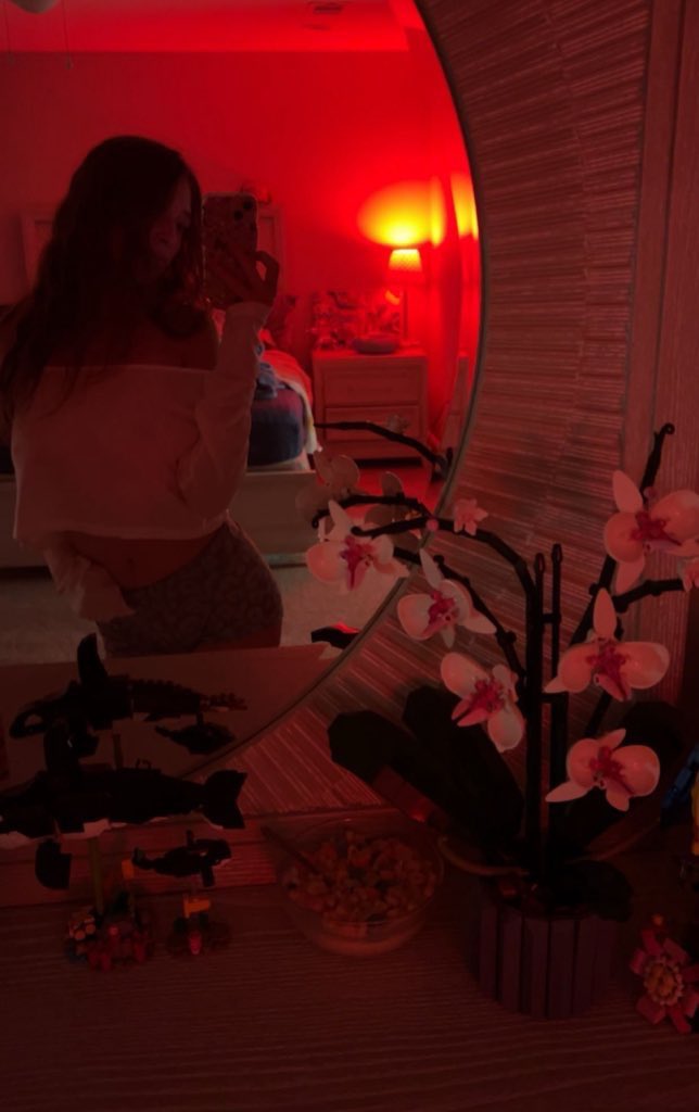 lillysoevil's tweet photo. i want a texting buddy that’s always h*rny like me ↻  +  ♡︎  if your interested plss 🥹#nsfw #nsfwtwt #horny https://t.co/Q5m6afBNXj