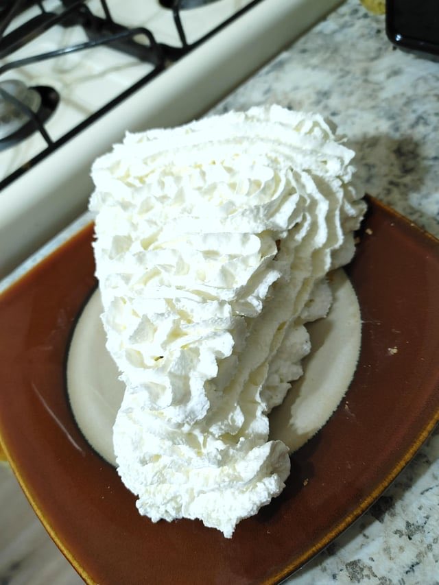 MandiesMunch's tweet photo. I’m craving pumpkin pie drowning in cool whip! 🤣😂 https://t.co/kMwr0mK4fm