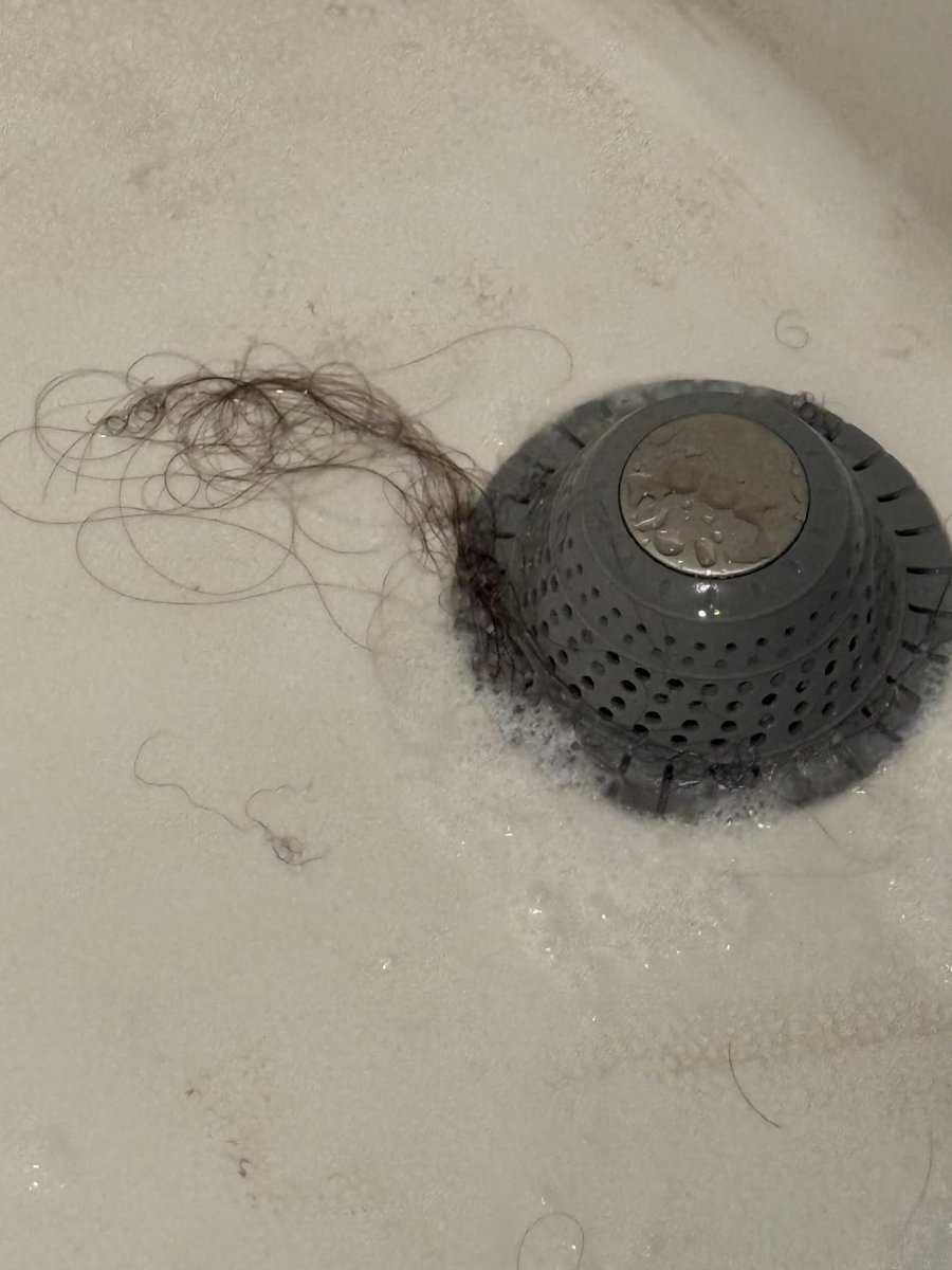 ratlimit's tweet photo. r/ShowerThoughts
My roommate will probably take care of it! https://t.co/3pnBFoA91d