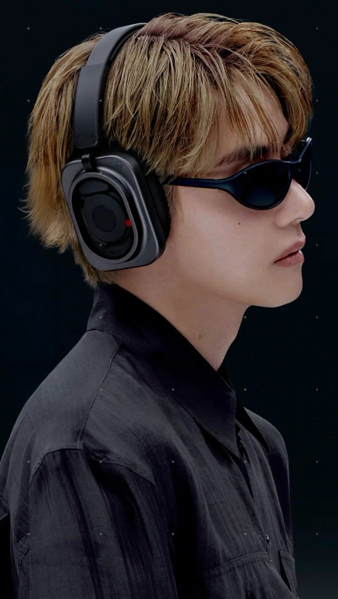 Taehyungimpact's tweet photo. Insane face card https://t.co/WDuLFBZXvF