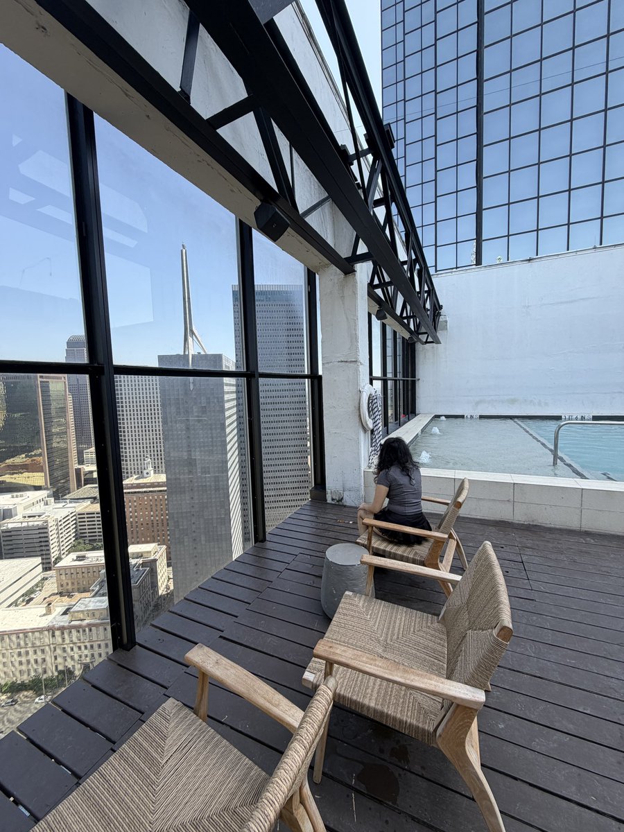 dylnali's tweet photo. Thinking about how i fell in love with a girl i met on twitter flew her to Dallas and had some fine dining and a condo 40 stories up while we bar hopping and explored only for me to realize that i do like men im so sorry homegirl love u https://t.co/ZO7CJGkPz5