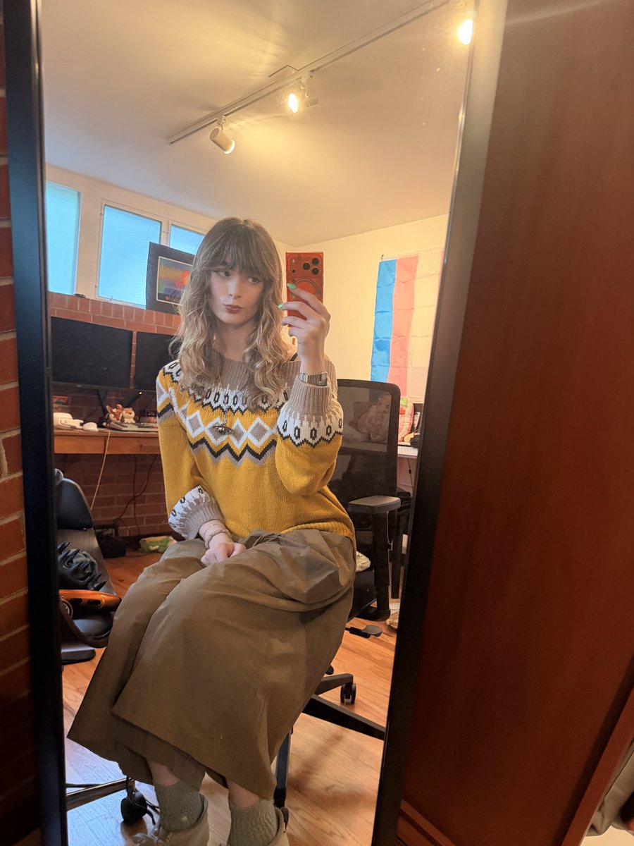 JenniferRhythm's tweet photo. most femme I’ve felt in a while https://t.co/a6DgQPEjRs