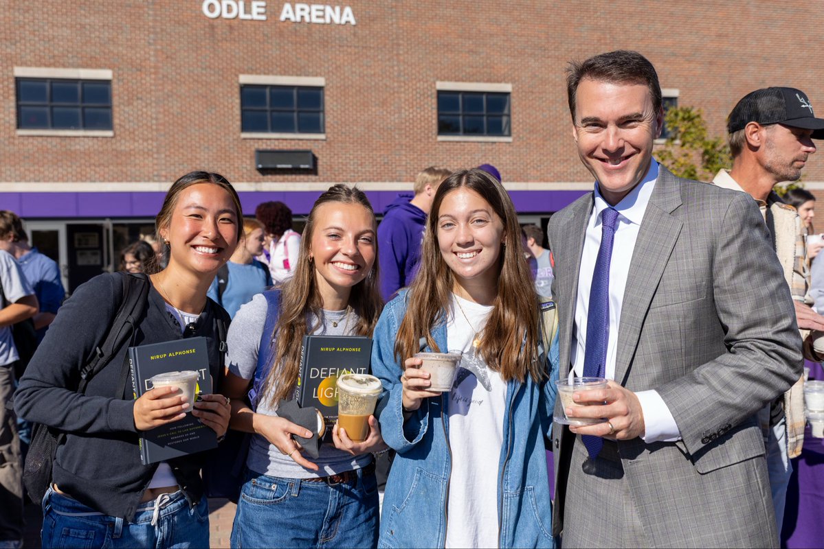 tayloru's tweet photo. Happy Founders Day! 🥳🎉

180 years ago, Taylor University was established. Originally founded as the Fort Wayne Female College, the University later acquired the name Taylor University in 1890 in honor of Bishop William Taylor.

#tayloruniversity #tayloru #tulifetothefull https://t.co/SaYajvKWEL