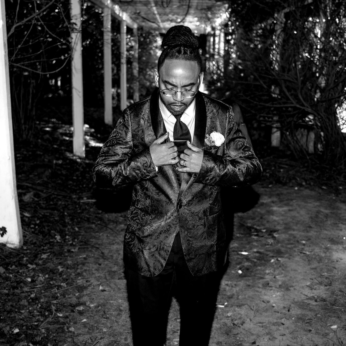 DreZounds's tweet photo. “Seazoned to perfection, these roots blackin’ like Kanye!” - #DreZounds 😏
#RAPDLX — 10•02•26‼️‼️
#RAP | #Rhythm | #Poetry https://t.co/S5PBQgh9n7