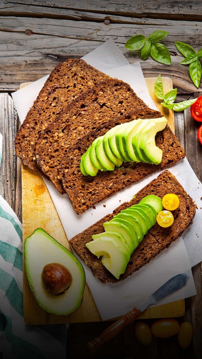 Verdagjz1's tweet photo. Pan integral + aguacate + tomate = desayuno rápido y saludable! Ideal para tu compra semanal. No te olvides de incluirlos! https://t.co/hCSwRCQemO